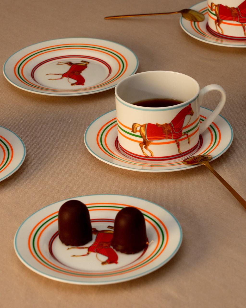 Tea and coffee sets 6 (6 persons)