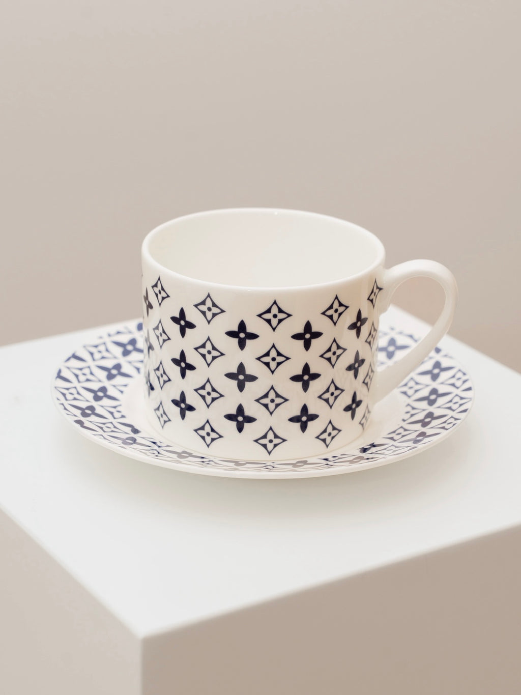 Tea and coffee set 17 (2 persons)
